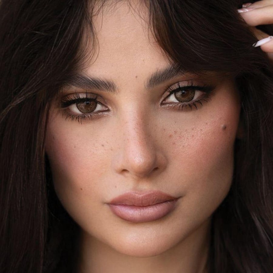 عدسات زينة ملونة باربي براون من امارا لمظهر طبيعي ومريح