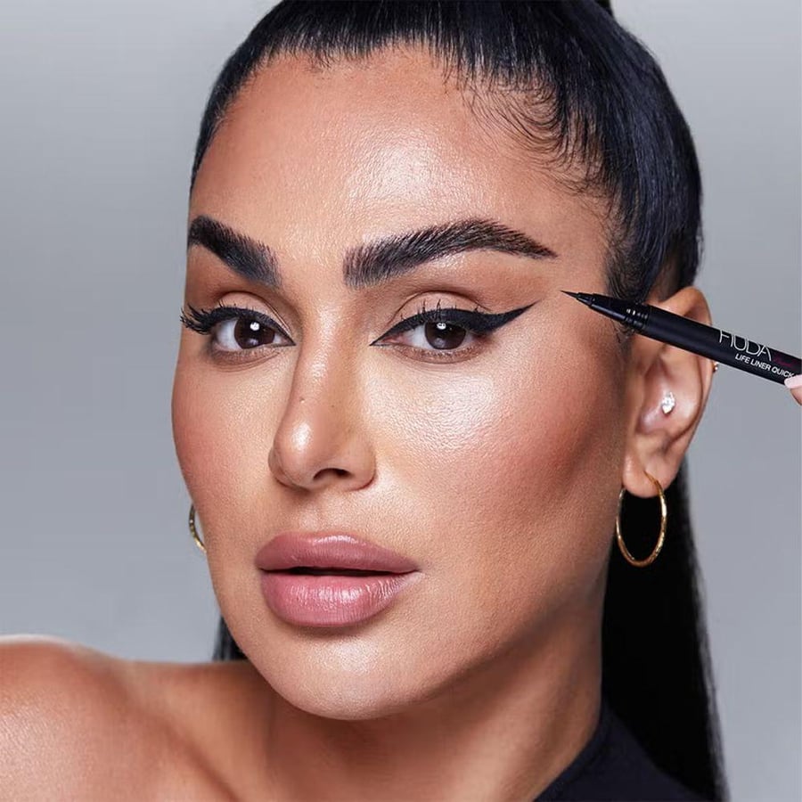 محدد عيون لايف لاينر كويك آن إيزي من Huda Beauty موديل 7854