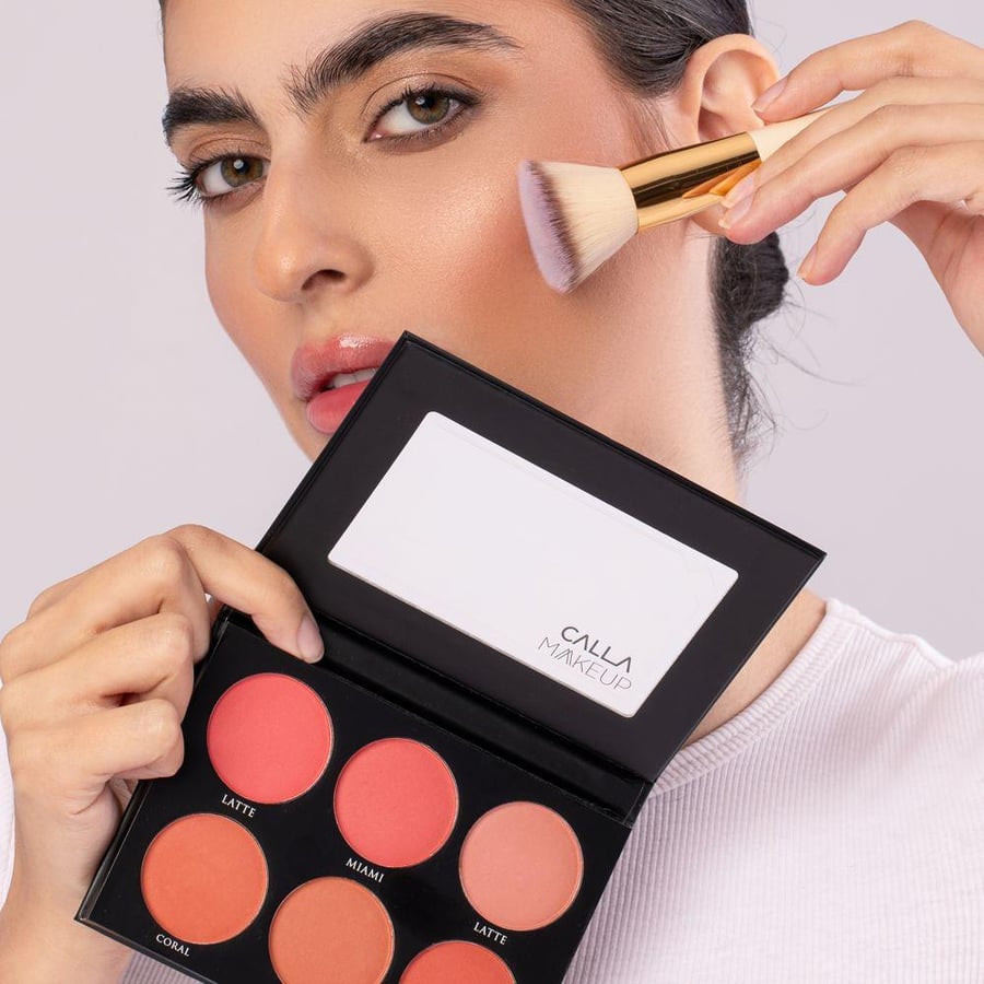 باليت بلاشر 6 درجات مع مرآة من Calla Makeup CM13