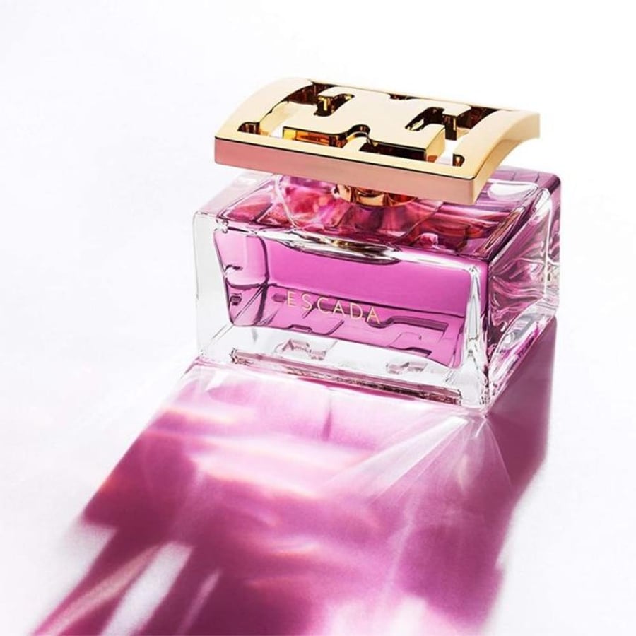 عطر او دو برفيوم اسكادا سبيشال للنساء تركيبة فاخرة وأنيقة