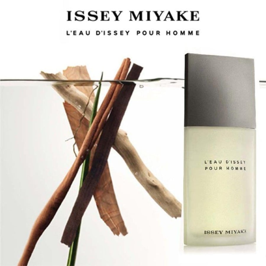عطر لو ديساي بور هوم او دو تواليت من Issey Miyake للرجال أصفر شاحب