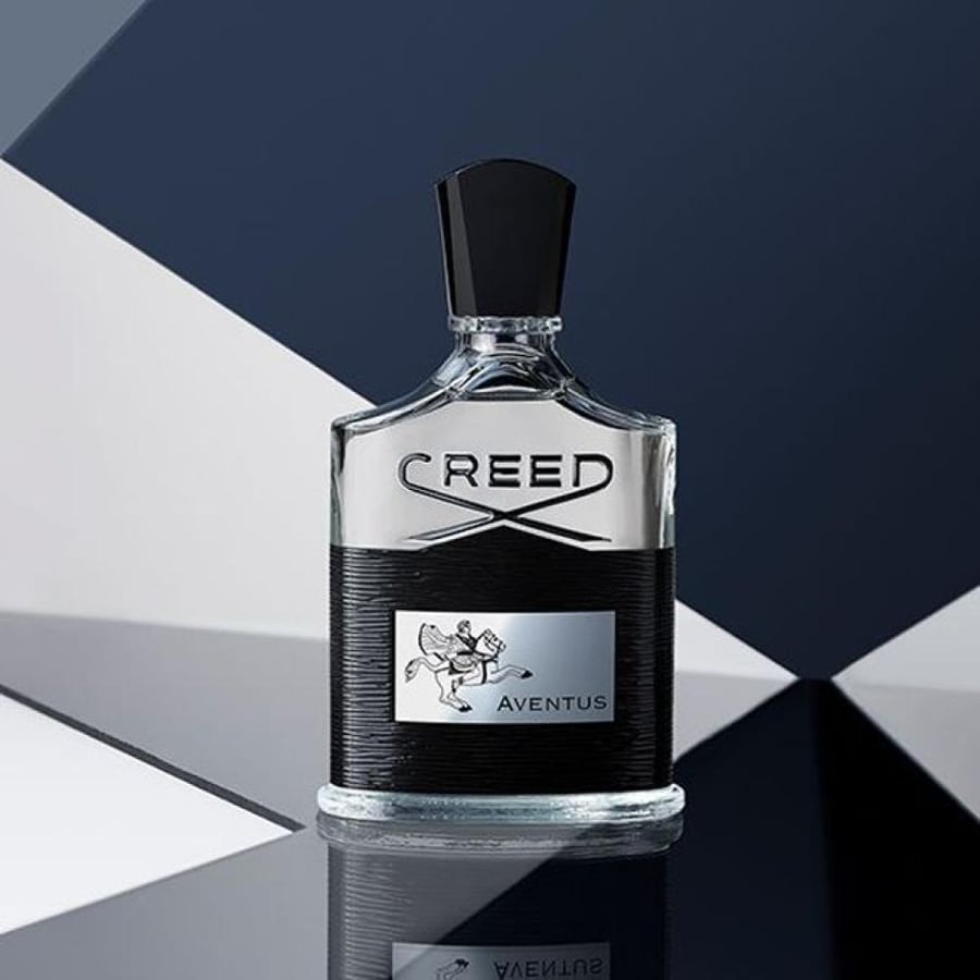 عطر أو دو برفيوم أفينتوس من كريد للرجال فواح وأنيق Aventus