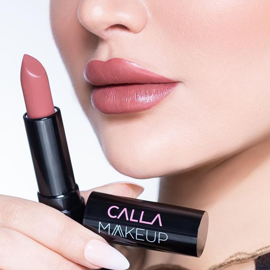 أحمر شفاه كريمي شبه مطفي Calla Makeup درجة بينك CM70