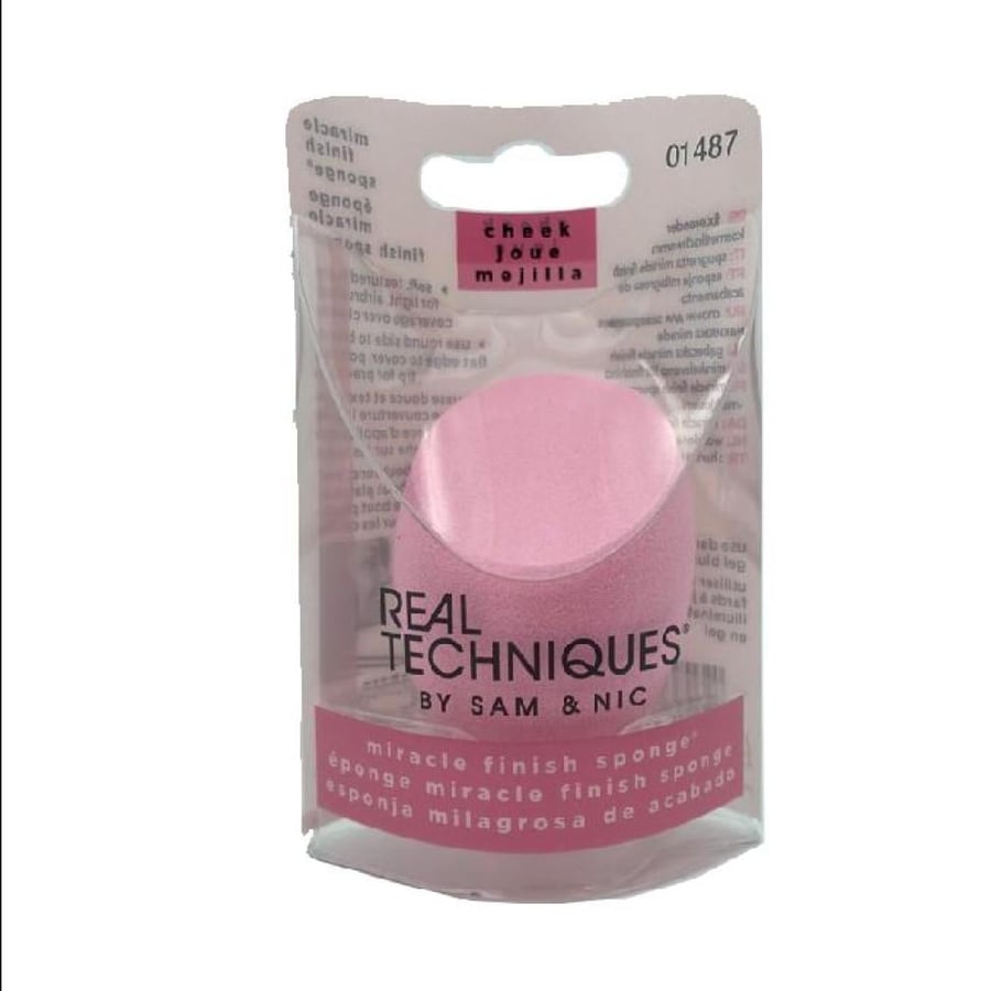 اسفنجة مكياج Miracle Finish من REAL TECHNIQUES وردي 247 دمعة