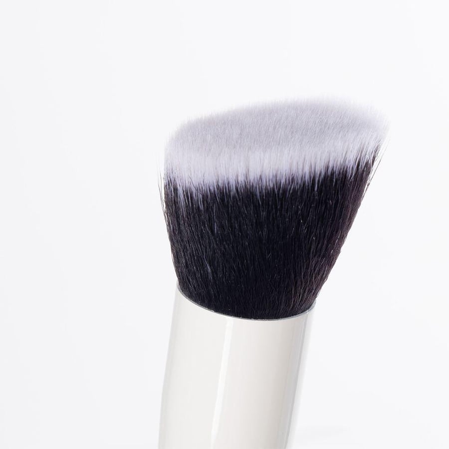 فرشاة وجه مشطوفة احترافية Calla Makeup رأس أبيض ومقبض أسطواني