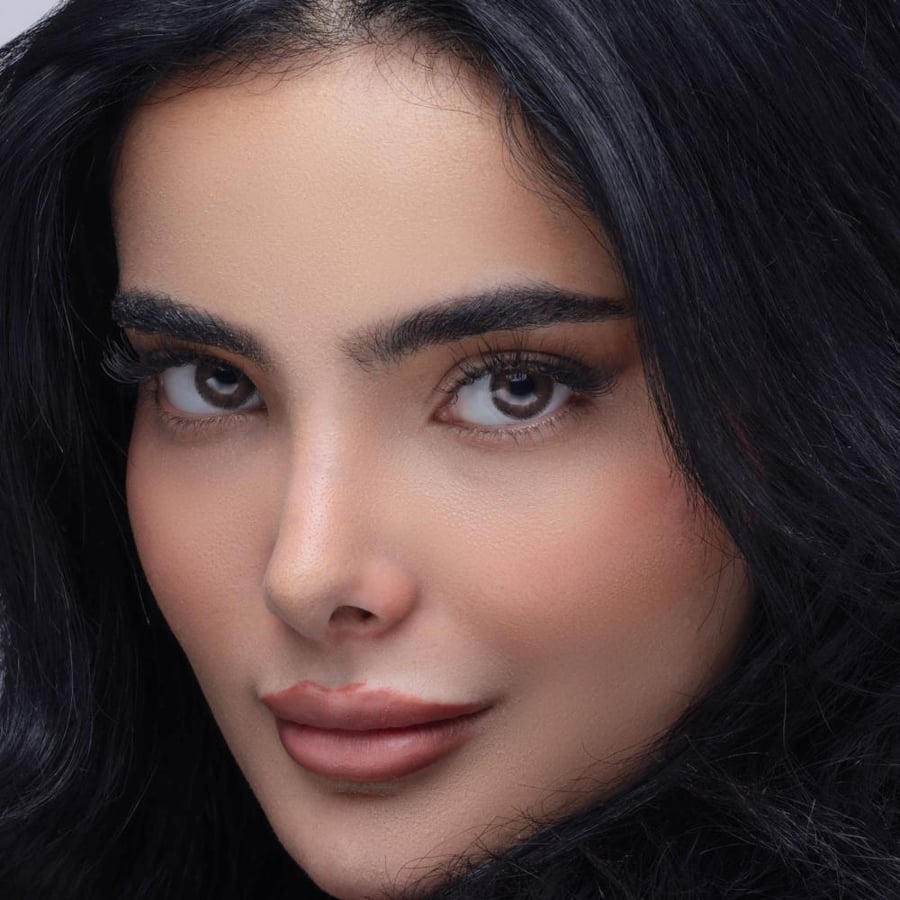 عدسات ملونة طبية من بيوتيس كستانو لون طبيعي عدسة واحدة
