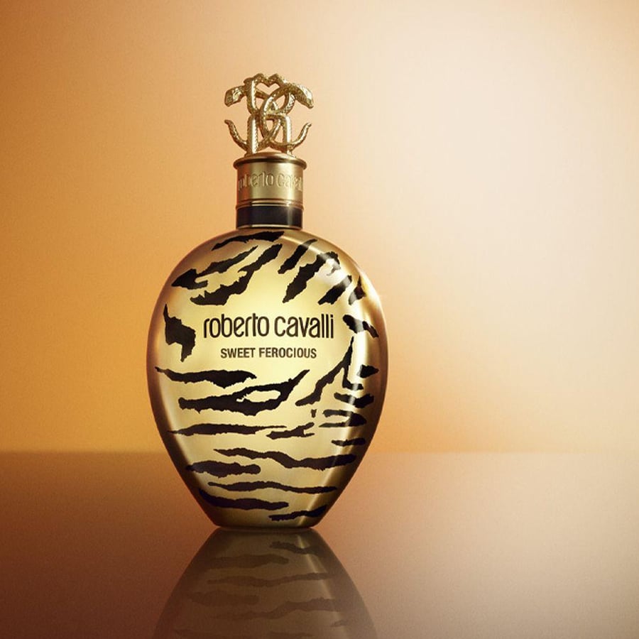 عطر او دو برفيوم سيجنتشر سويت فيروسيوس من Roberto Cavalli بزجاجة ذهبية