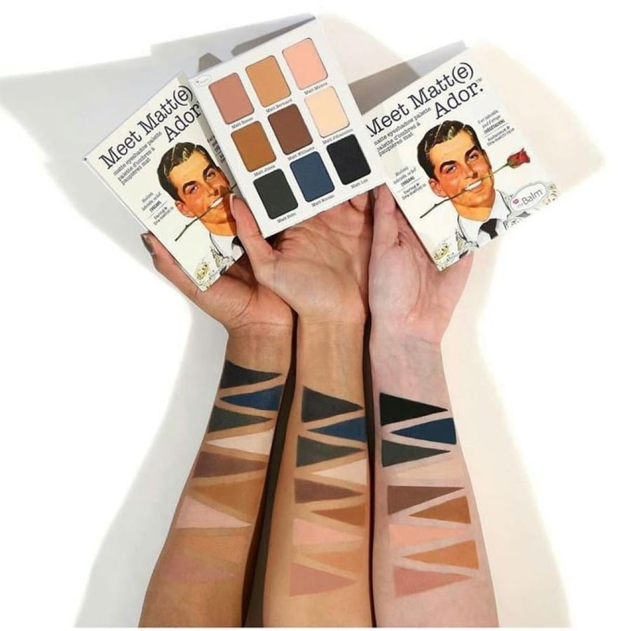 باليت ظلال عيون ميت مات آدور من theBalm 9 درجات بنية ووردية وزرقاء
