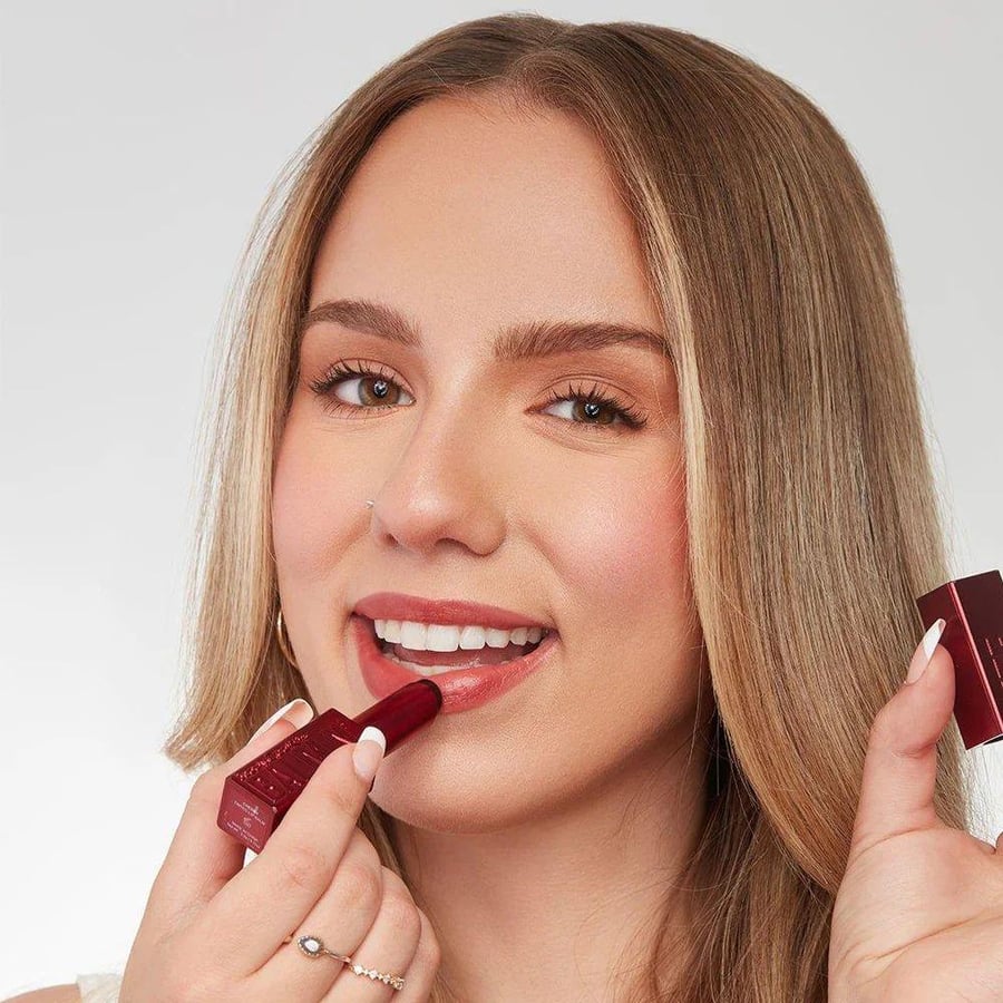 بلسم شفاه ستيك ليب بالم ان كيوت من Beauty Creations 11 لون
