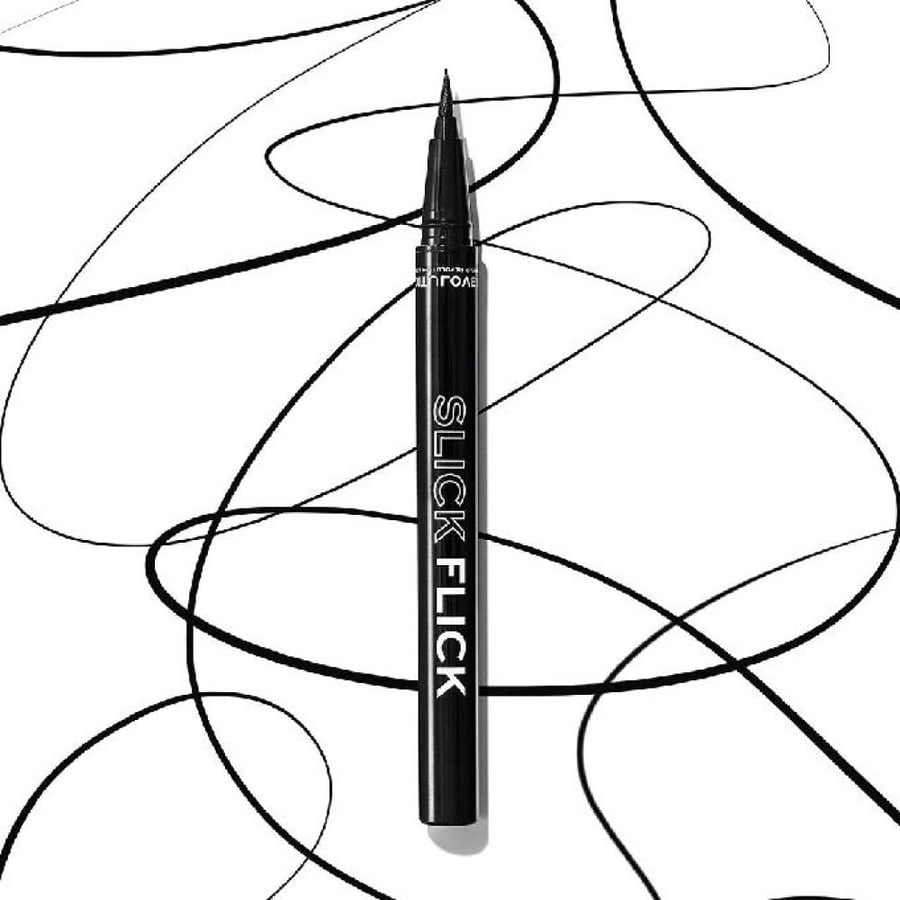 قلم كحل سائل بدقة عالية L'Oreal - رأس مدبب، أسود كلاسيكي