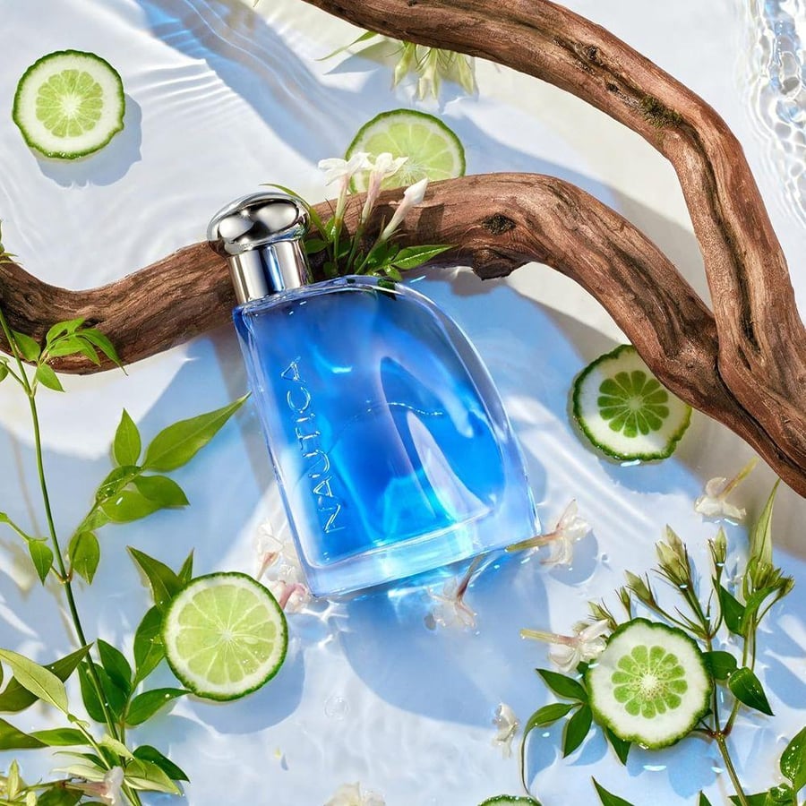عطر أو دو تواليت بلو من نوتيكا للرجال زجاجة زرقاء أنيقة
