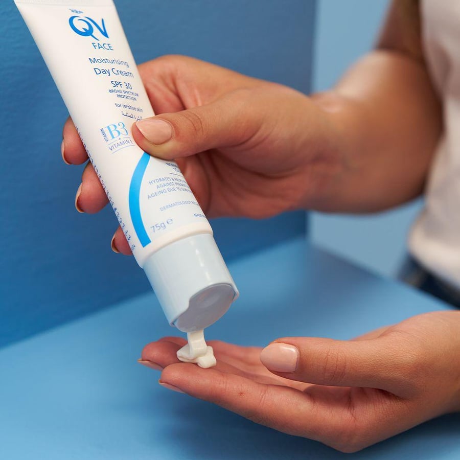 كريم نهاري مرطب للوجه مع حماية SPF30 للبشرة الحساسة 75 جم
