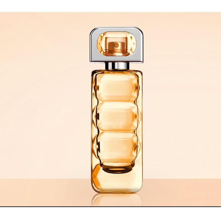 عطر نسائي او دو تواليت تركيبة فواحة ومميزة