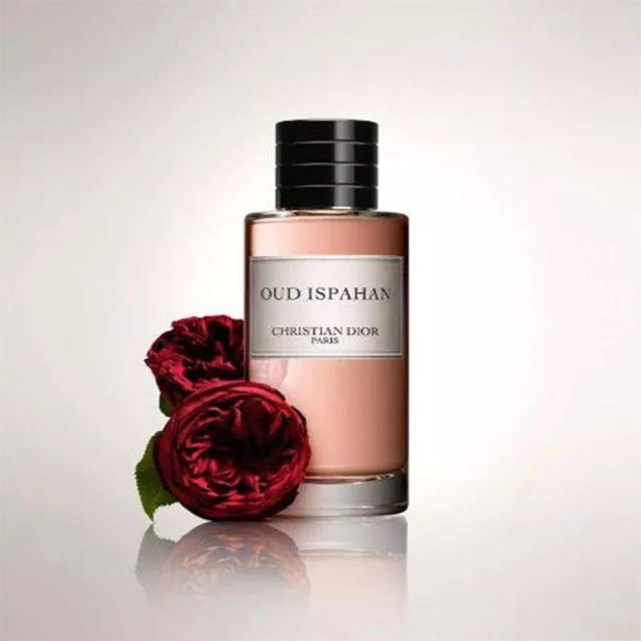 عطر عود إصفهان او دو بارفيوم من ديور زجاجة وردية موديل 2844