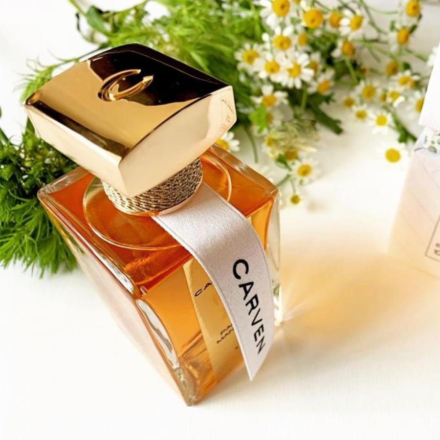 عطر نسائي باريس مانيل او دو برفيوم من كارفين فواح وراقي