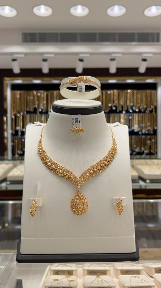 طقم ذهب صافي 22k