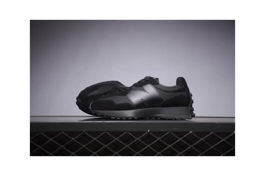 New Balance 327 'Black Master Quality