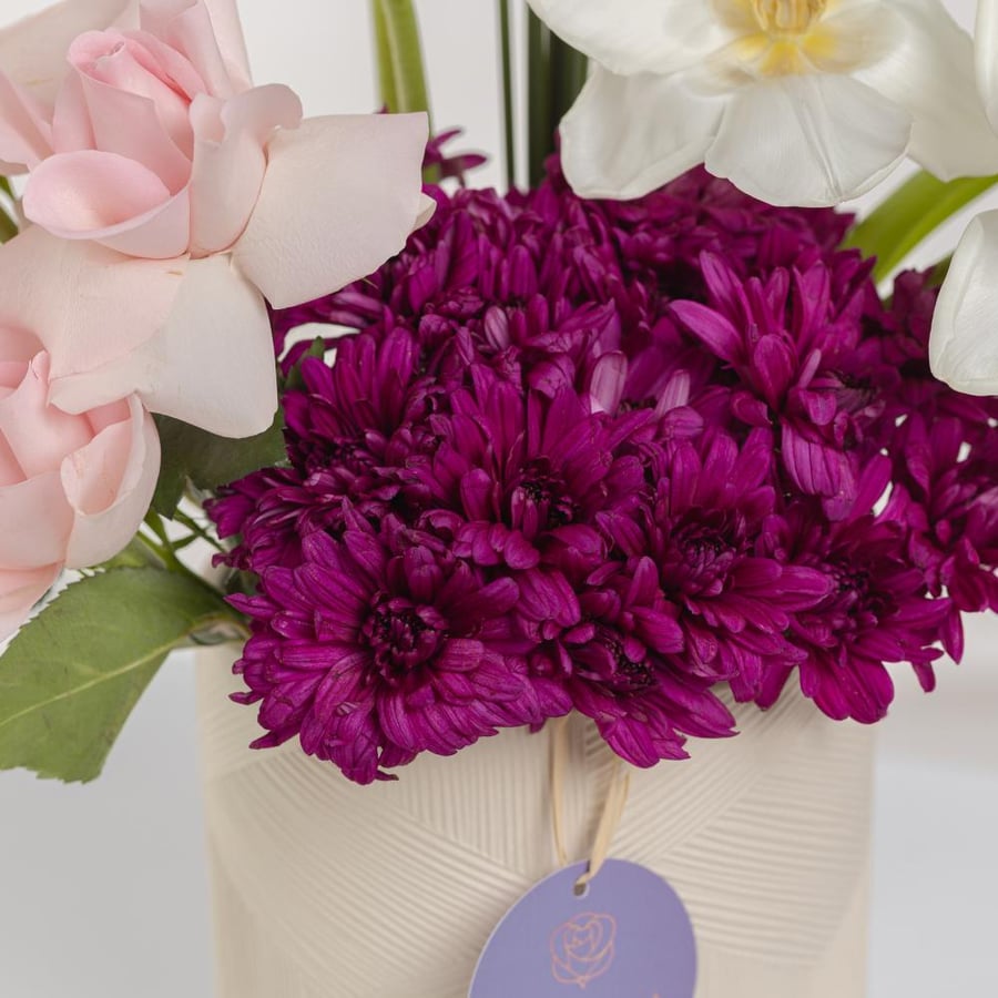 Vase Nisreen Straw