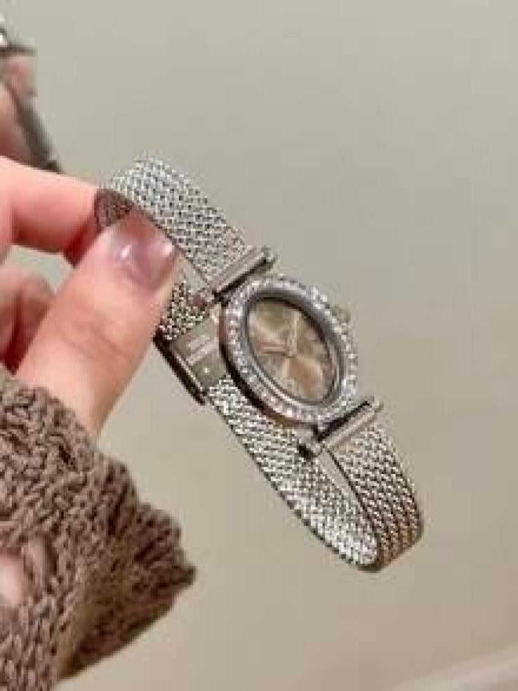 ساعات شي إن نسائي