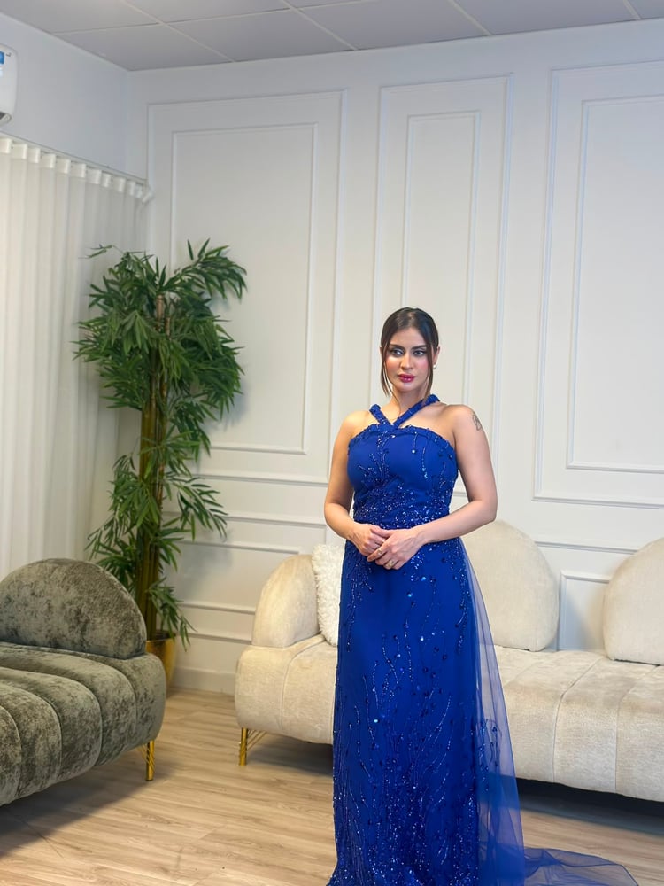 فستان سهرة أزرق ملكي طويل فاخر