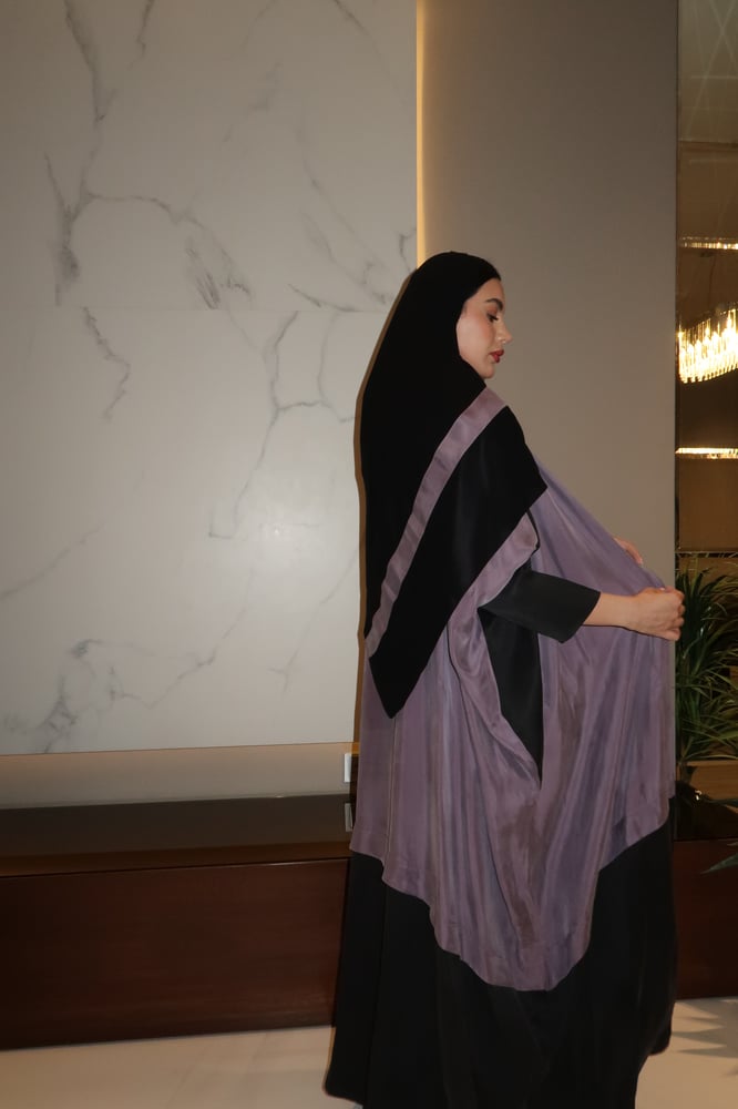 Half Bisht Abaya, Washed Japanese Silk in Black & Lavender