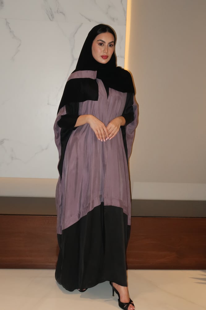 Half Bisht Abaya, Washed Japanese Silk in Black & Lavender