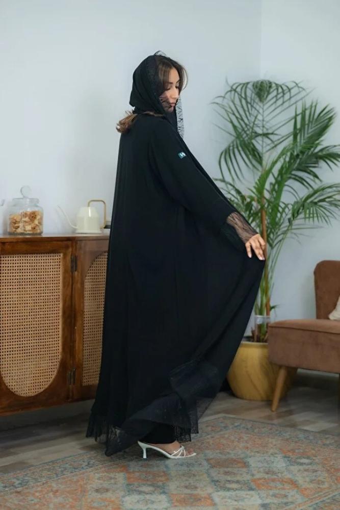 عباية ملكي مع دانتيل اسود هندي