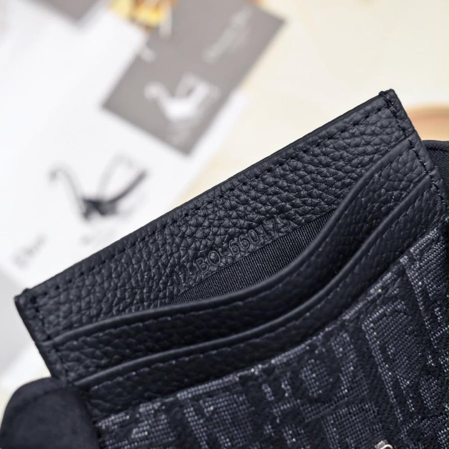 Dior cardholder