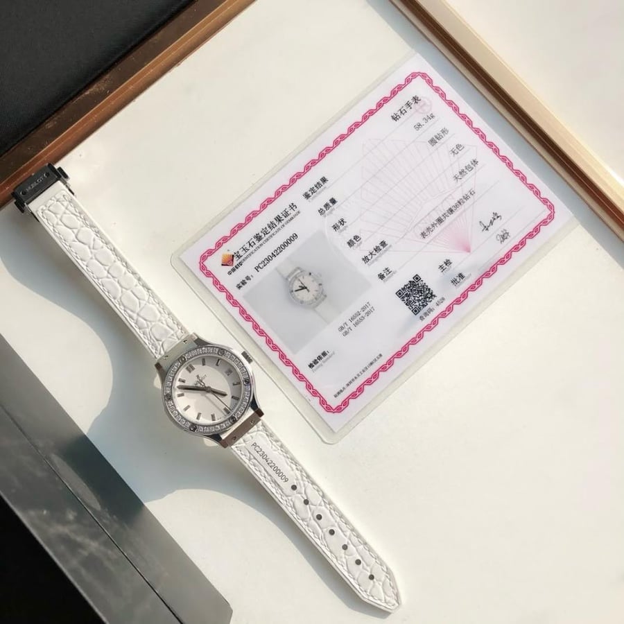 Breadcrumb WATCHES CLASSIC FUSION MOONPHASE CLASSIC FUSION AEROFUSION MOONPHASE 33mm