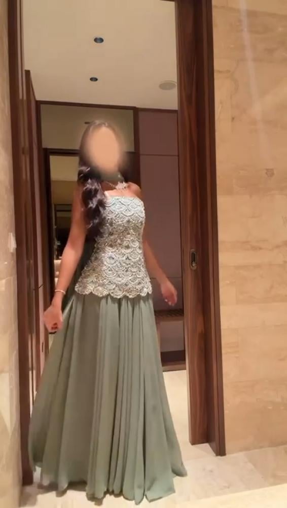 فستان بيلڤر