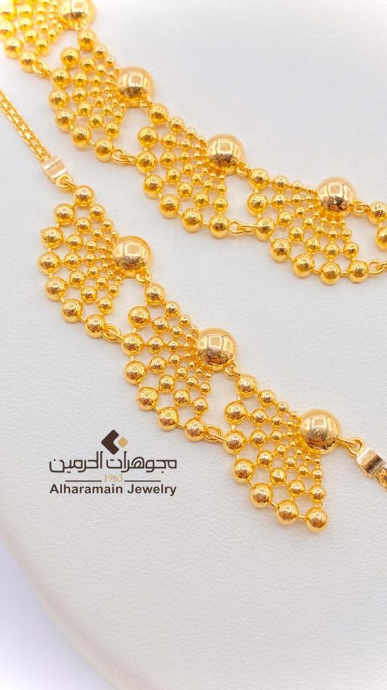 طقم ذهب عيار 21