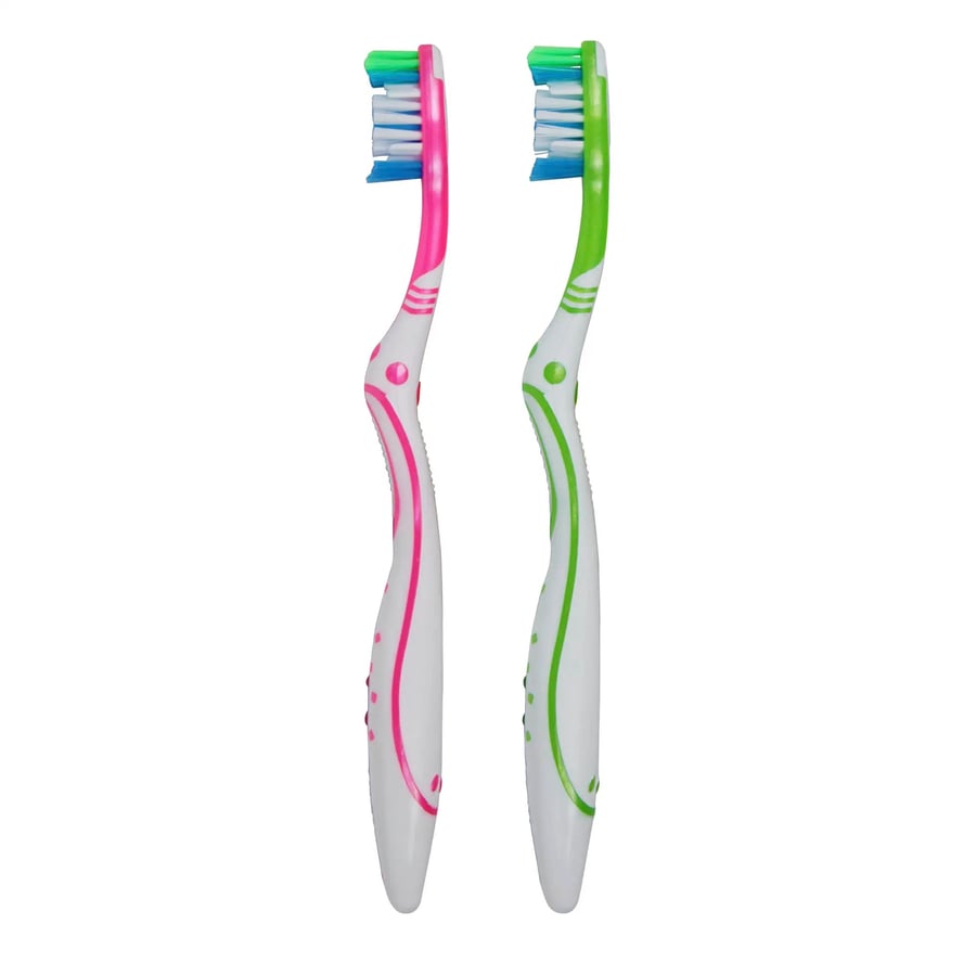 فرشاة أسنان قطعتين ماكس وايت بالفحم متوسط النعومة Colgate