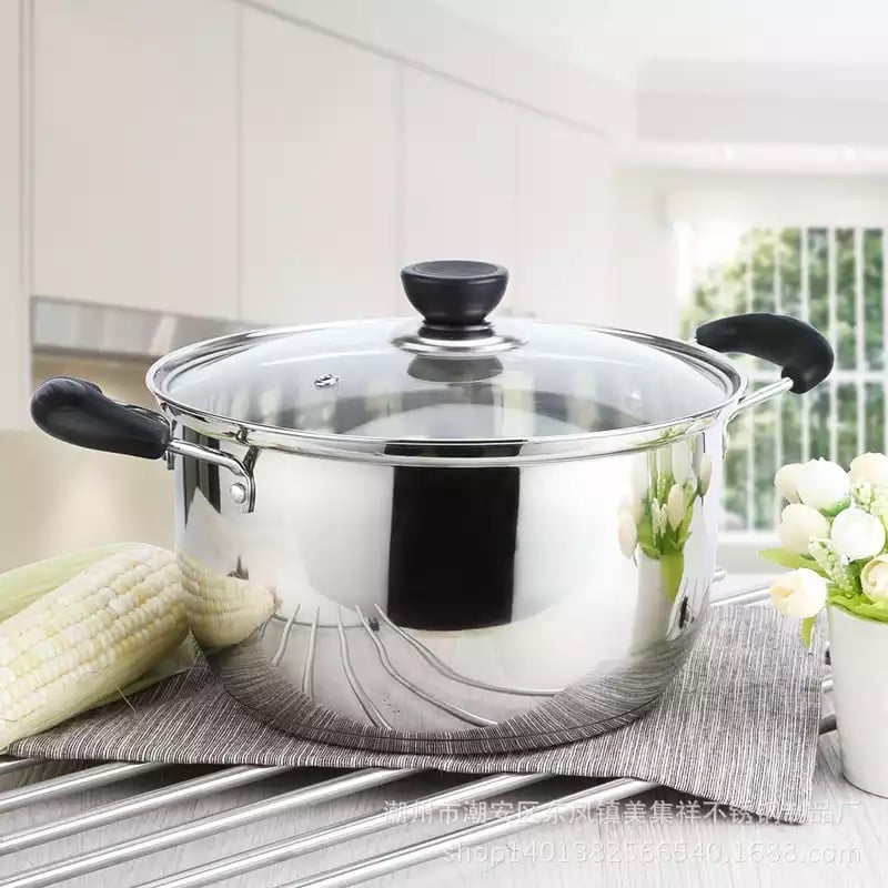 Aluminum frying pan with lid 20 cm