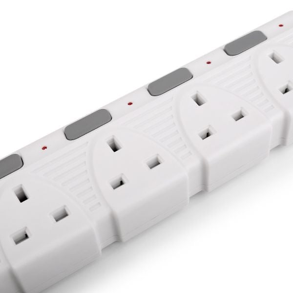 Electrical Extension 4 Sockets 5 Meters 3250 Watts With Single On / Off Switch LAWAZIM 01-7004-03