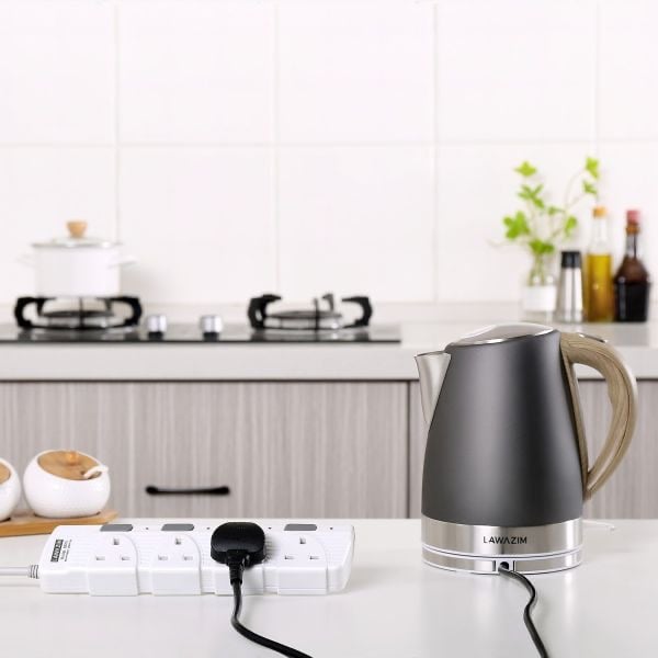 Electrical Extension 4 Sockets 5 Meters 3250 Watts With Single On / Off Switch LAWAZIM 01-7004-03