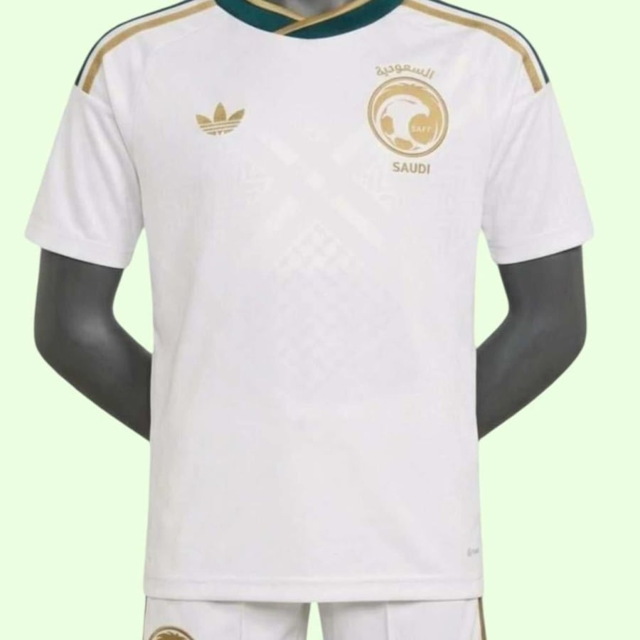 تيشيرت المنتخب السعودي الاحتياطي الأبيض 2026/2027 جامبو