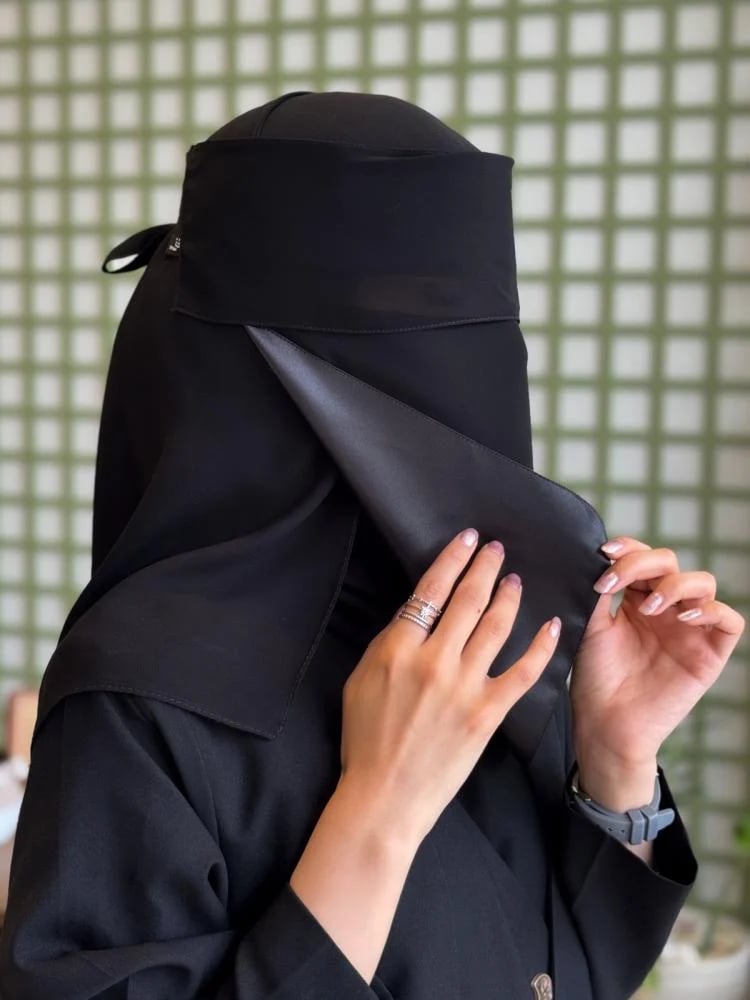 (3)  طرح ملكية من اختيارك + نقاب ملكي