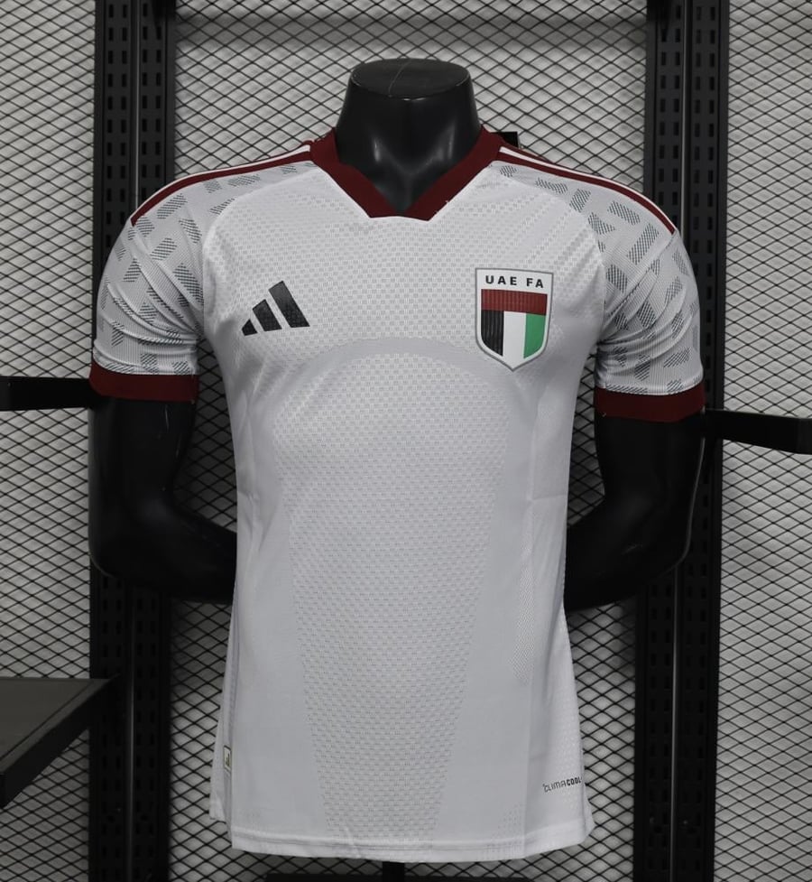 Emirates T-shirt (2026) the basic