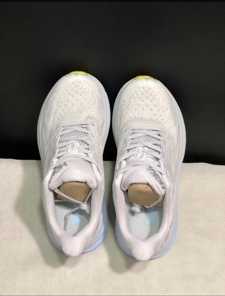 Hoka One One Clifton 9