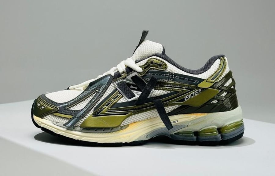 New Balance 1906R
