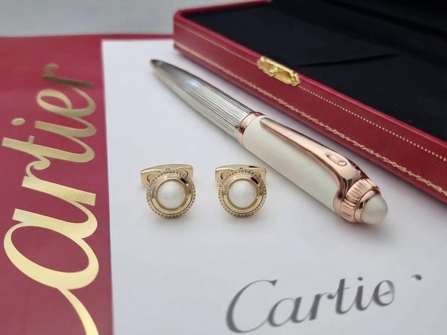 قلم وكبك كارتير باشا الفاخر (Cartier Pasha Pen & Cufflinks Set