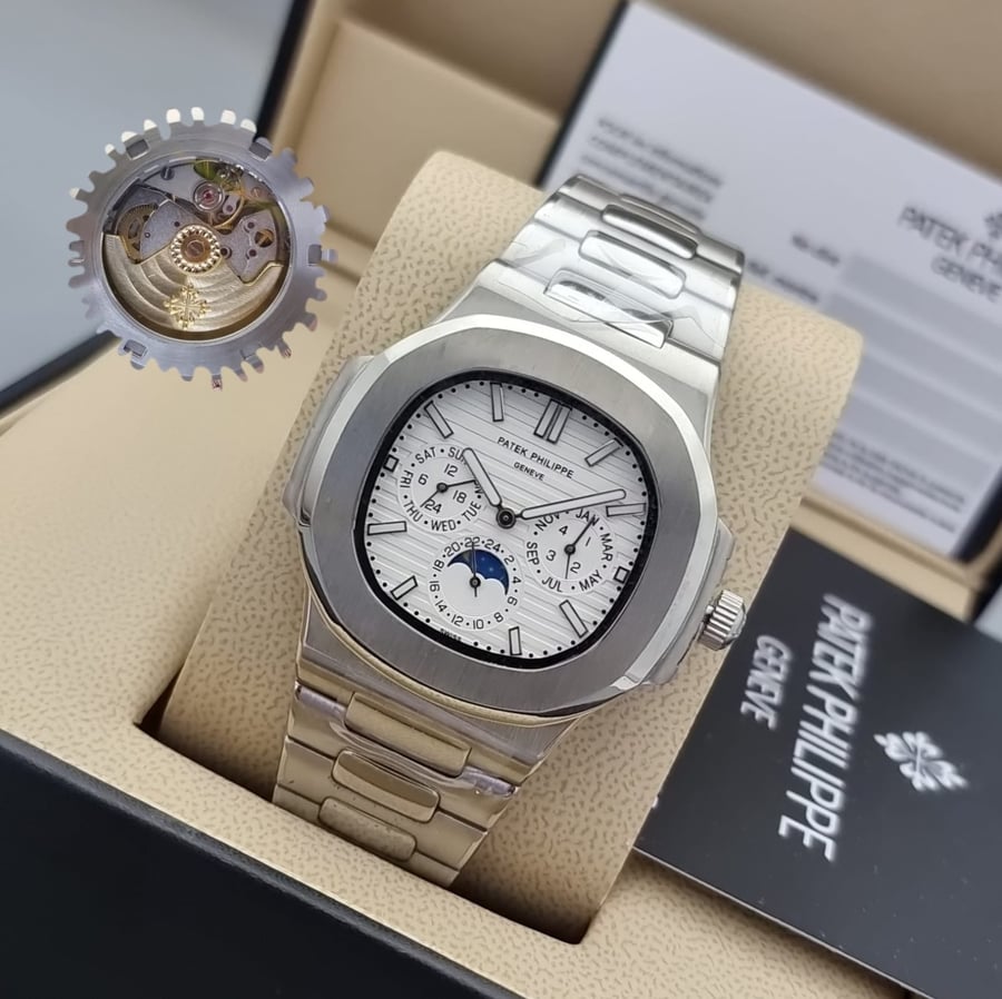 ساعة باتيك فيليب نوتيلوس (Patek Philippe Nautilus)
