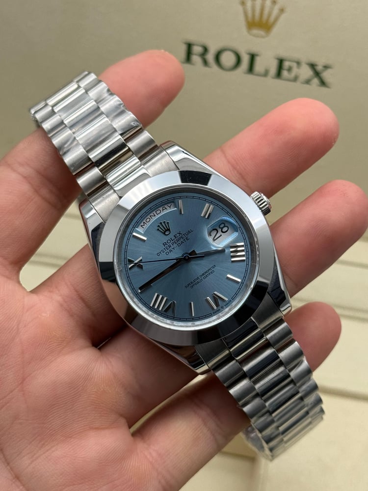 ساعة رولكس دي ديت (Rolex Day-Date)