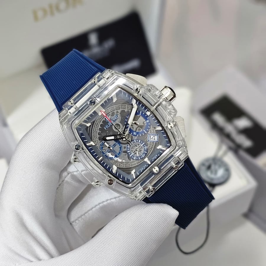 ساعة هوبلو (Hublot) رجالية تصميم شفاف