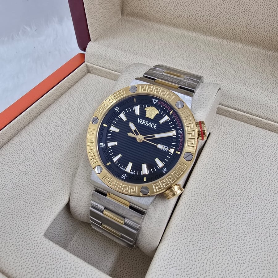 (ساعة فرزاتشي كرونوغراف (Versace Chronograph)