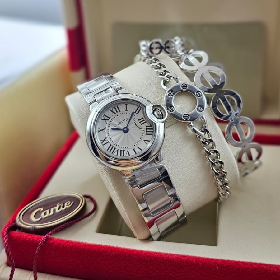 ساعة كارتييه بالون بلو النسائية (Cartier Ballon Bleu)