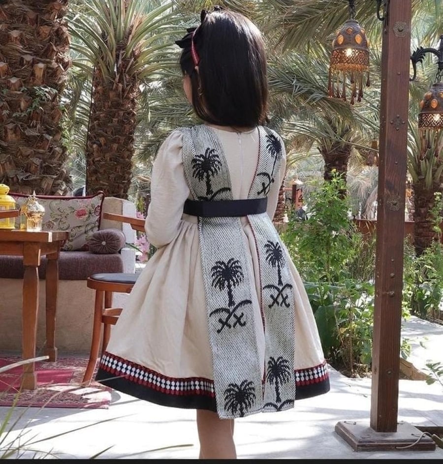 فستان يوم التأسيس