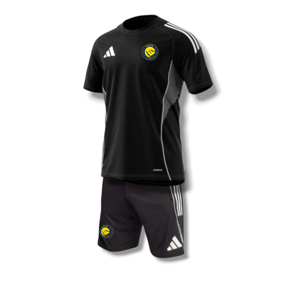 طقم سفر لاعبين النصر الأبيض الجديد 2025-2026
