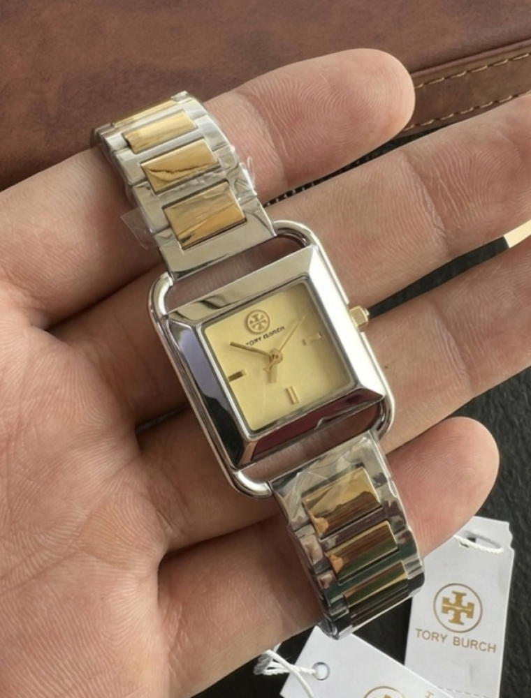 ساعة Tory Burch مربع