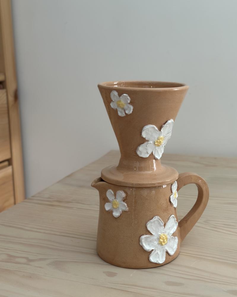 V60 الزهور البيضاء